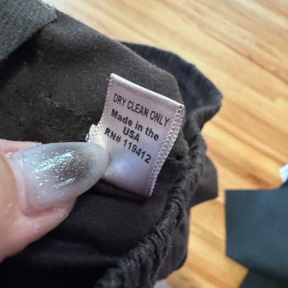 Monrow Black Faux Leather Textured Joggers size Medium - Picture 7 of 7